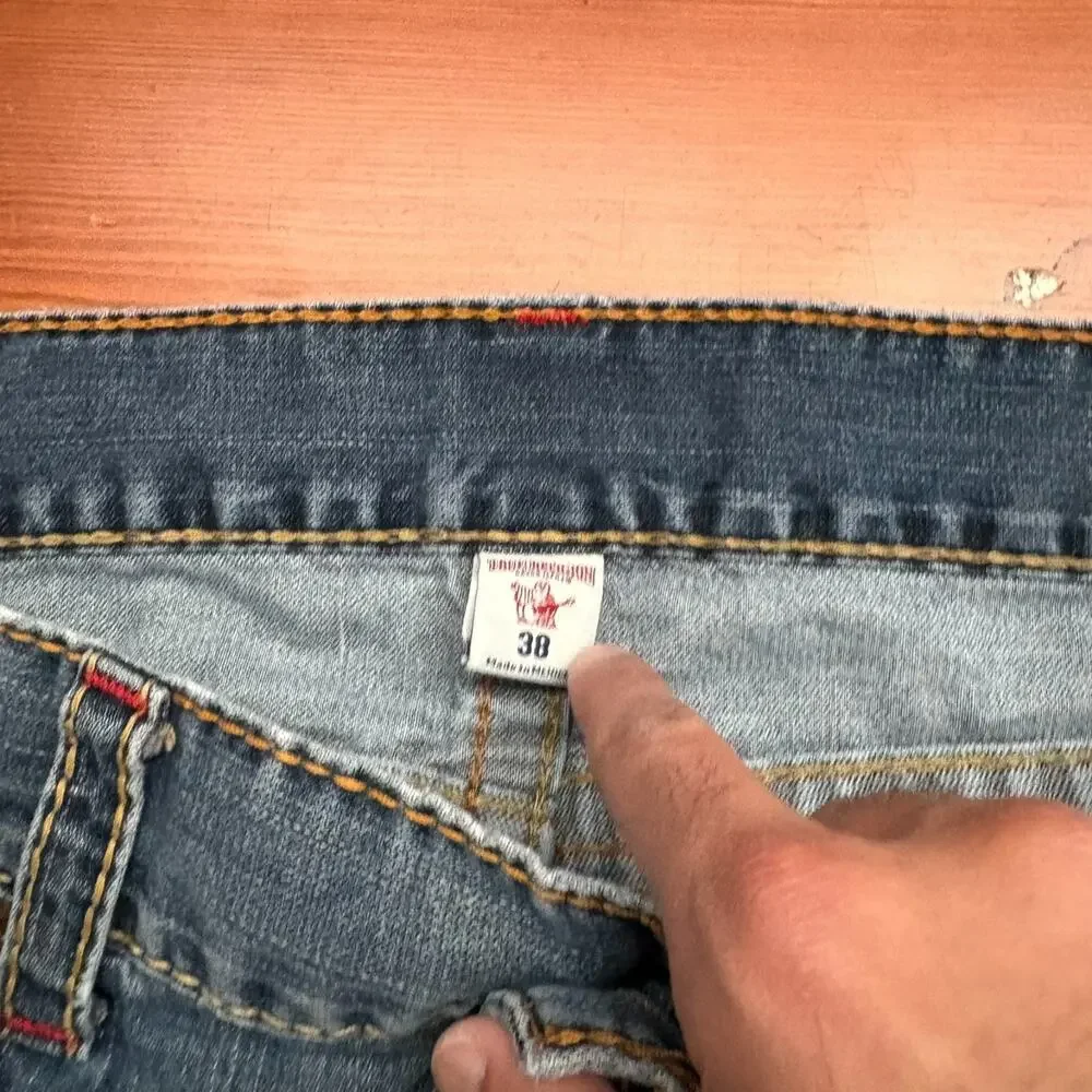 Vintage True Religion Jeans Men's Size 38x33 Denim Flap Pocket Y2K Medium Wash